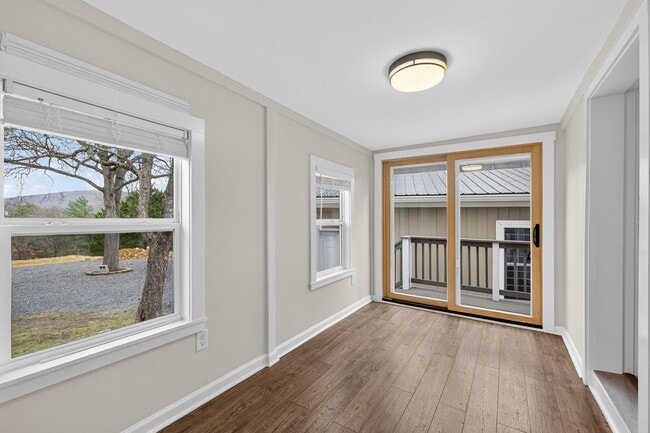 Building Photo - 239 McDonald Rd