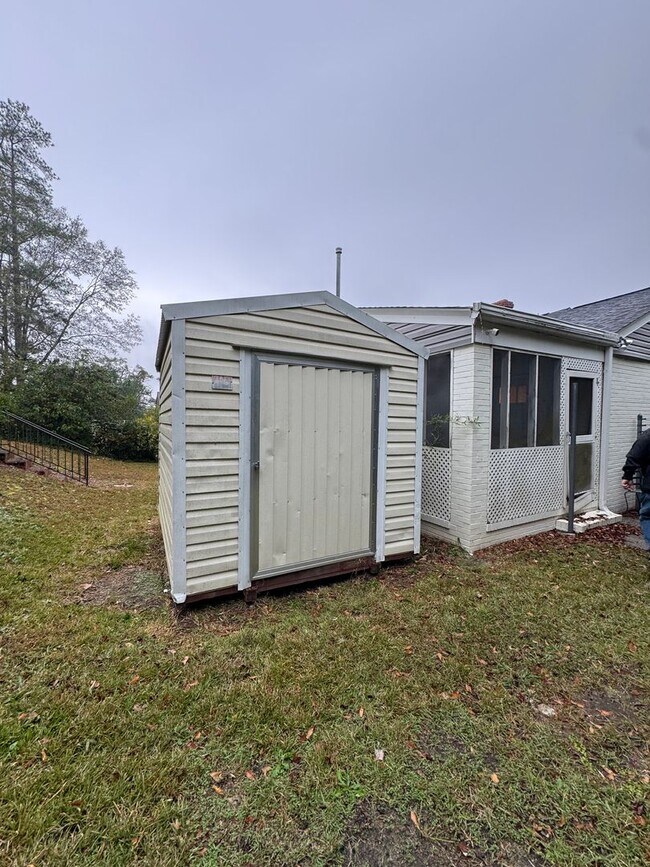 Building Photo - 2720 Hazel St