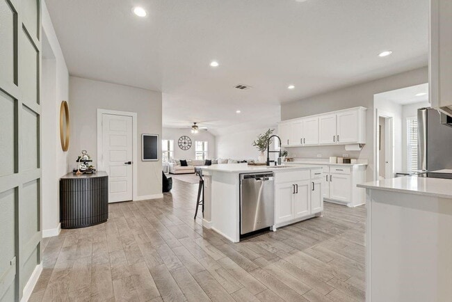 Building Photo - "Energy-Efficient 4-2 Home with Designer Finishes and a Spacious Backyard Retreat!"