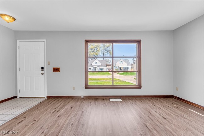 Building Photo - 5607 Allanwood Dr
