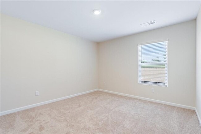 Building Photo - 1508 Brangus Dr