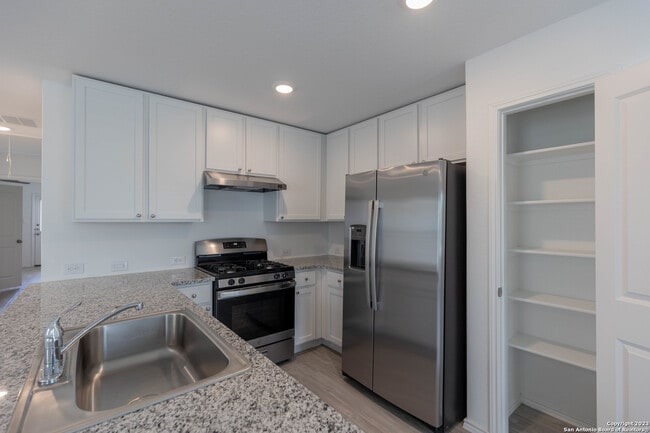 Building Photo - 8326 Piedra Medina