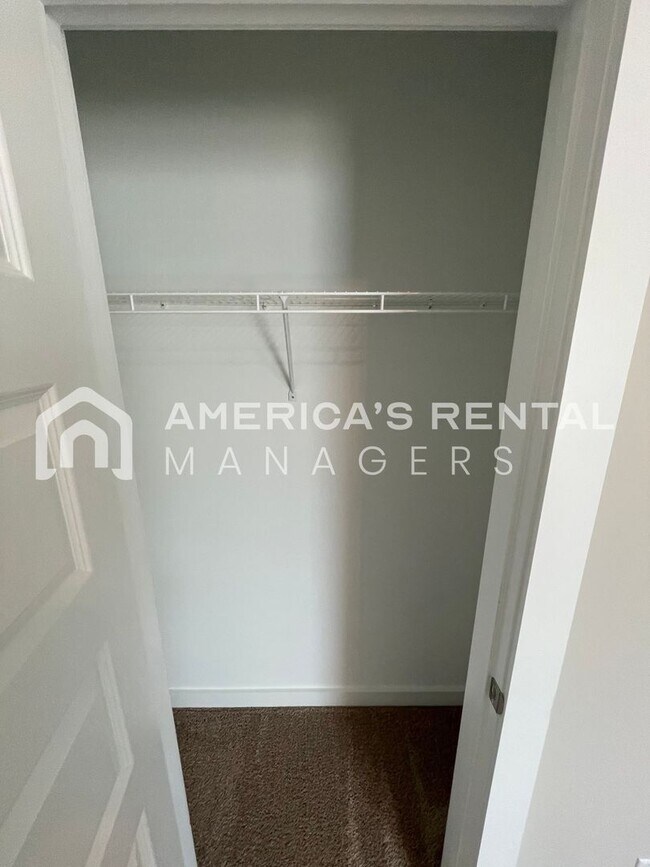 Building Photo - Home for Rent in Eastaboga, AL!! Available...