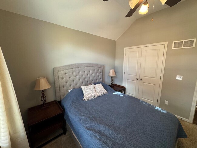 Building Photo - 1380 Stonecreek Dr