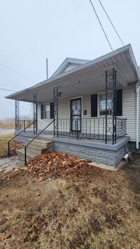 Building Photo - 2 Bed 1 Bath