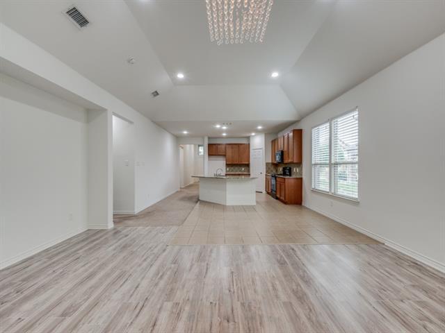 Building Photo - 8737 Maple Ridge Trail