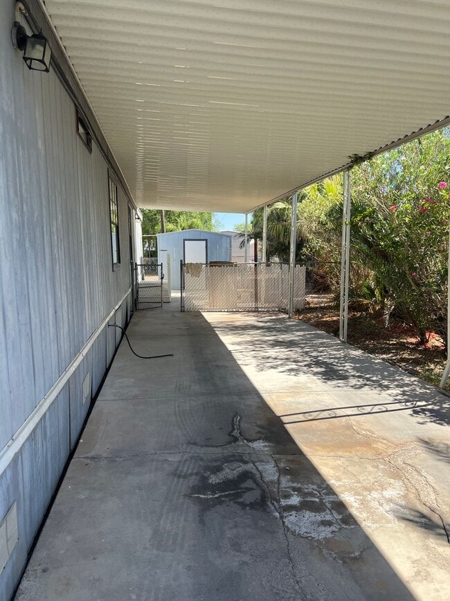 Building Photo - Single Family Rental