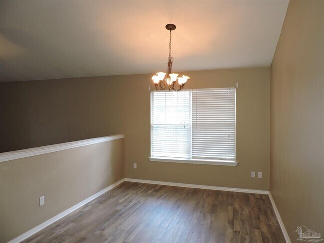 Building Photo - 724 Hanley Downs Dr