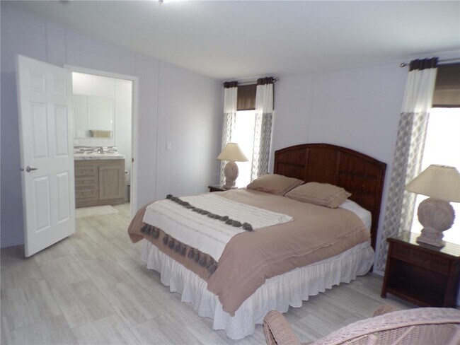 Building Photo - 721 Marlin Dr