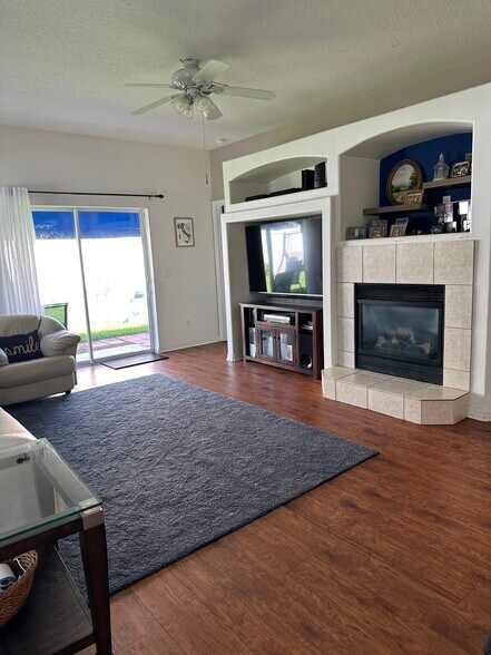 Family room with Fireplace - 14708 Masthead Landing Cir