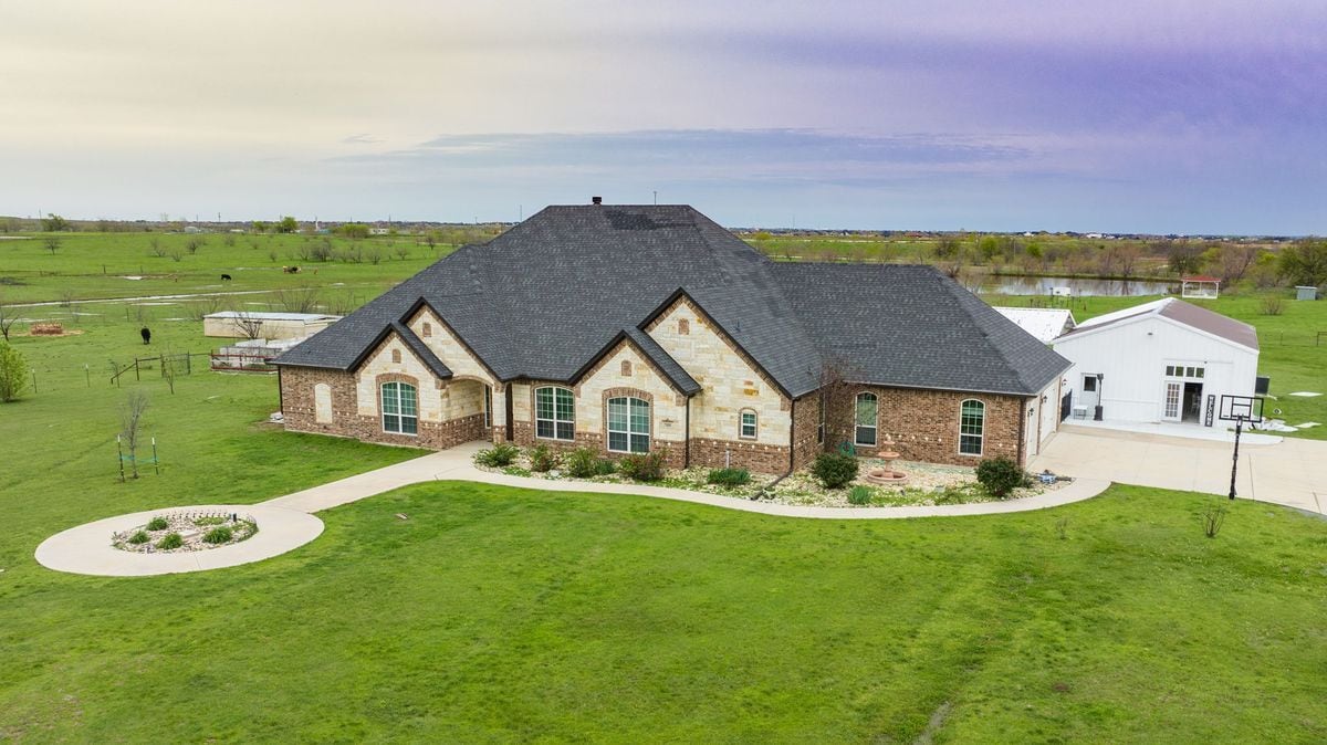 Building Photo - 1192 Seaborn Rd