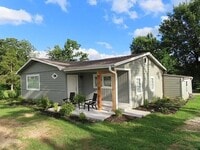 Building Photo - 1106 W Olrich St