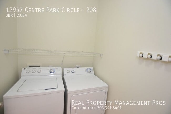 Building Photo - 12957 Centre Park Cir