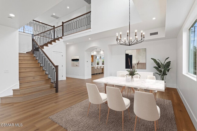 Building Photo - 295 Toyon Ct