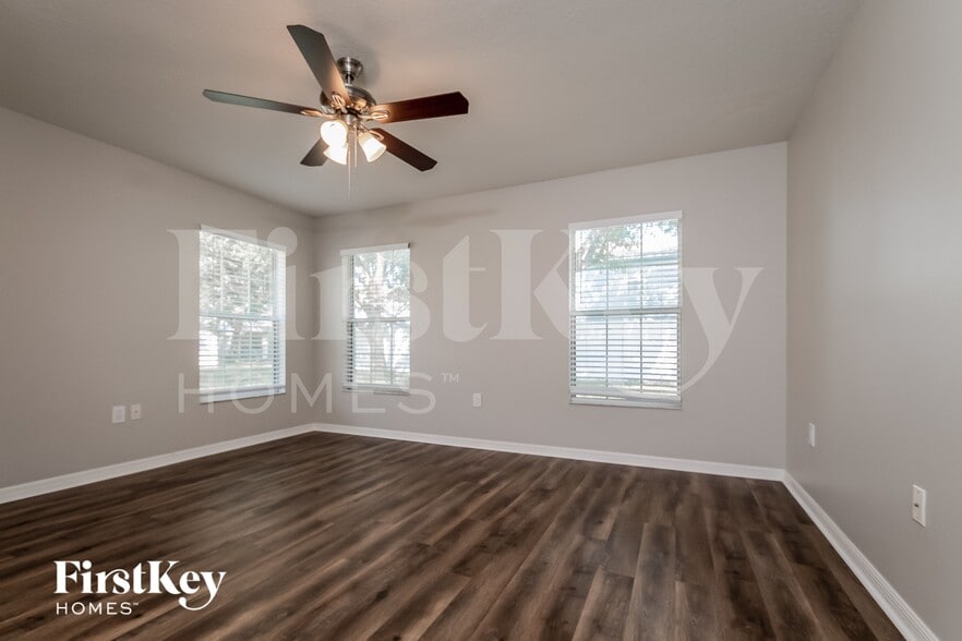 Building Photo - 6623 Waterton Dr