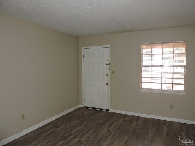 Building Photo - 5099 Yacht Harbor Cir