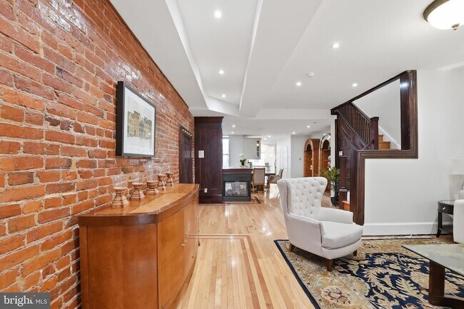 Building Photo - 56 Adams St NW