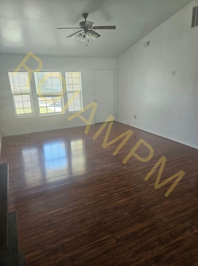 Building Photo - Beautiful 3 Bed 2 Bath Home in West Twin Falls, Idaho