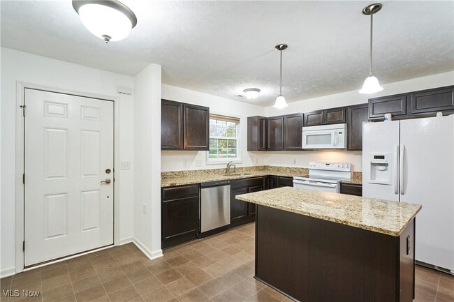 Building Photo - 1747 Blase Nemeth Rd