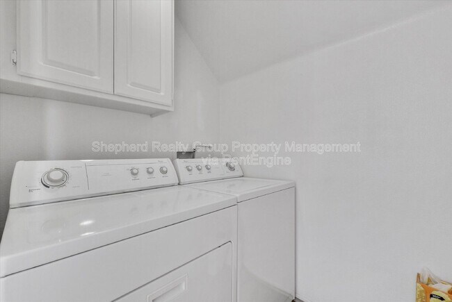 Building Photo - 13332 Mimosa Ln