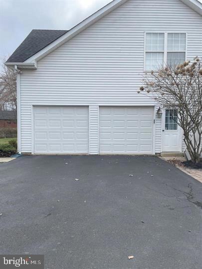 Building Photo - 101 Gordon Ln