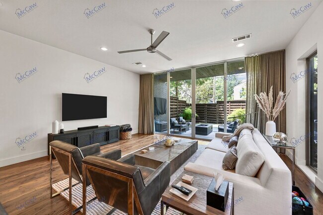 Building Photo - 1831 Euclid Ave