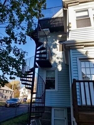 Building Photo - 60 Franklin St