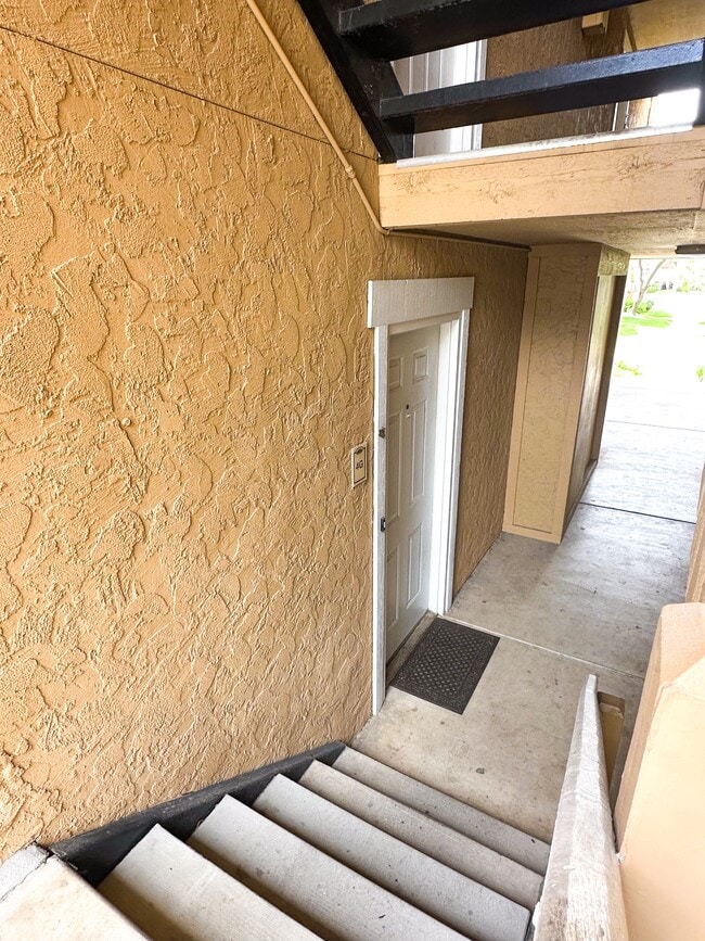 Building Photo - 7204 Station Creek Way