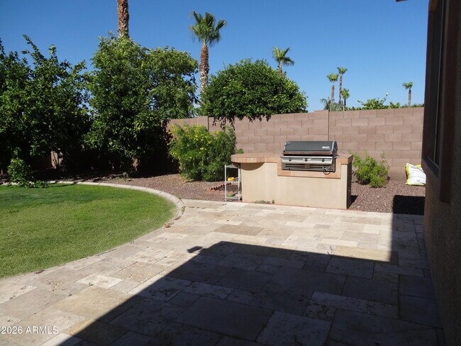 Building Photo - 1350 E Indigo Dr