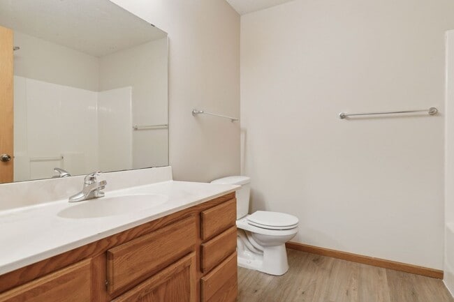 Building Photo - New Stainless Steel Appliances