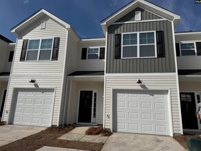 Building Photo - 2040 Armada Rd