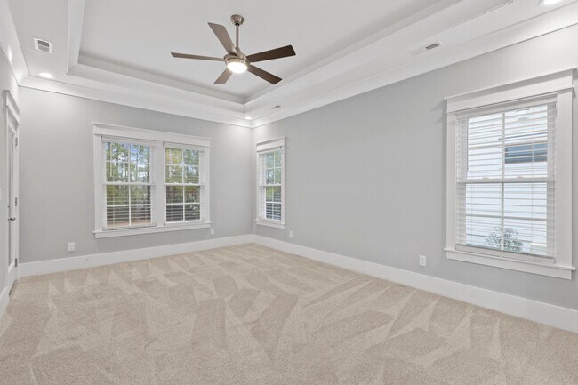 Building Photo - Beautiful Home Available with Tons of Upgr...