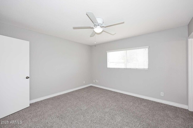 Building Photo - 617 E Calle Bolo Ln