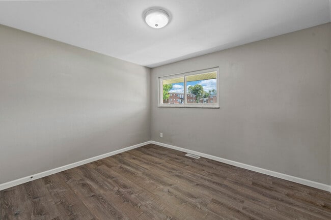 Building Photo - 3892 Brittany Cir