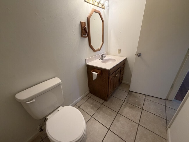 Building Photo - 6825 N Brown Station Dr