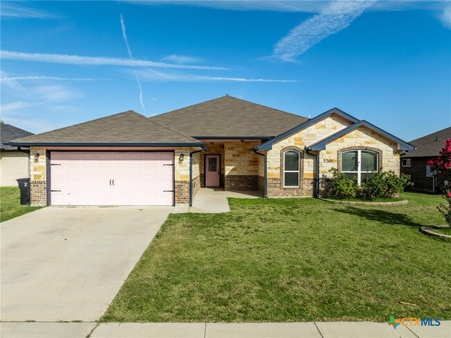 Building Photo - 5301 Primavera Ln