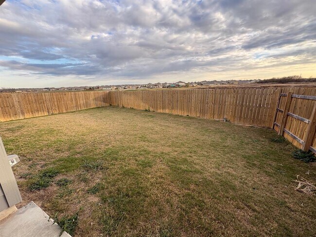 Building Photo - 668 Wyatt Wy