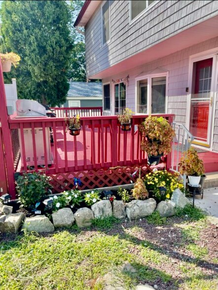 Building Photo - 2 Papakating Rd