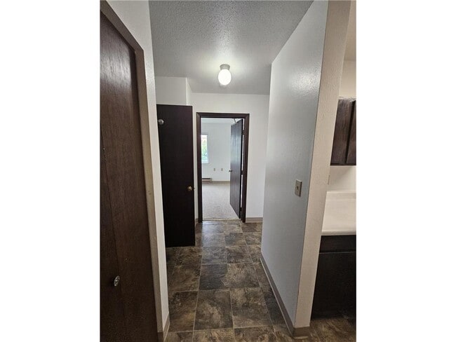 Building Photo - 306 S East St