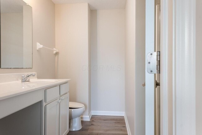 Building Photo - 5630 Alliance Way