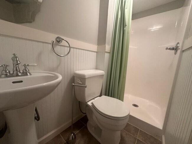 Building Photo - 200 Salt Air Dr