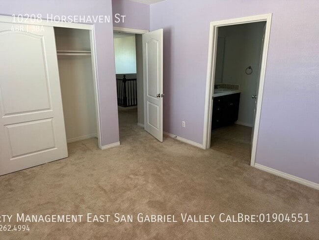 Building Photo - 10208 Horse Haven St