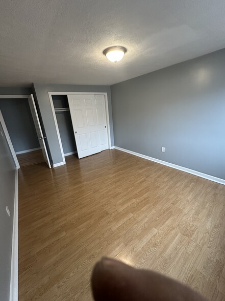 Building Photo - 31 Jones Ter