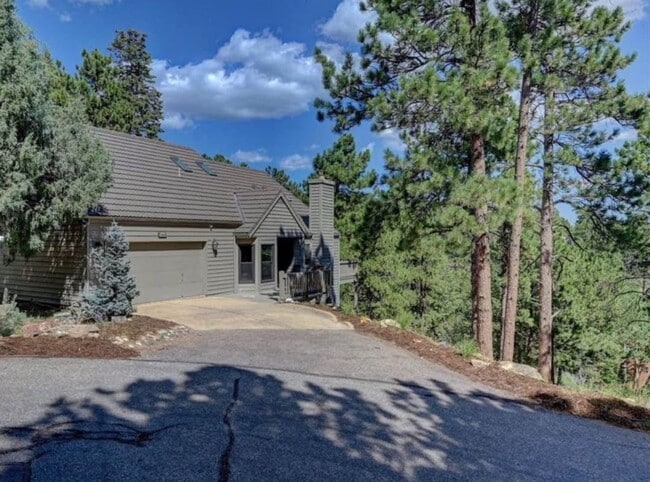 Building Photo - LUX 4BD, 3BA Genesee Mountain Home with 2-...
