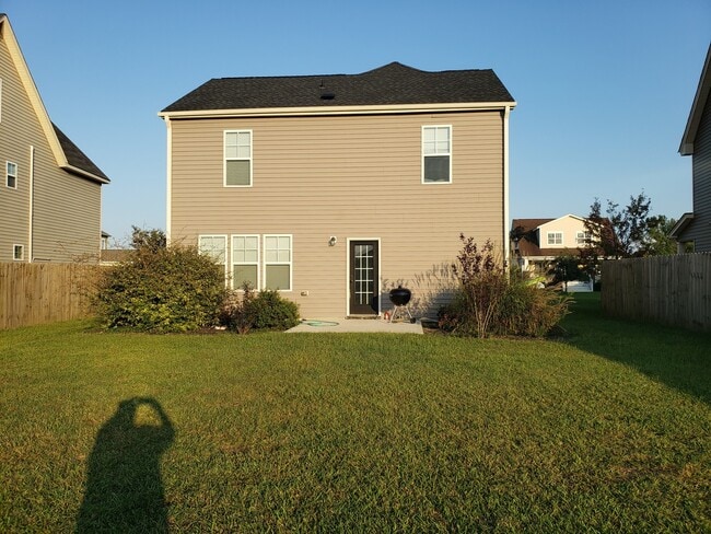 Building Photo - Unfurnished 3 Bedroom 2.5 bath home in The Landing at Mill Creek