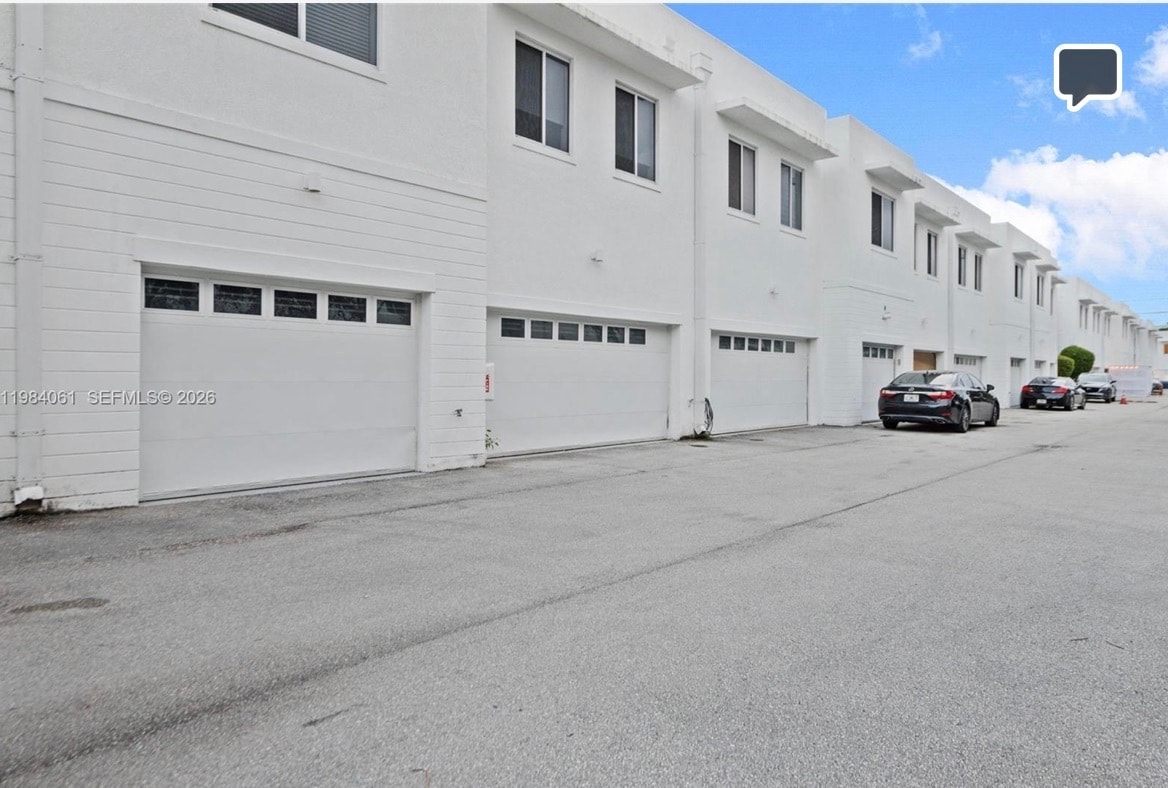 Building Photo - 2641 NE 212th Ter