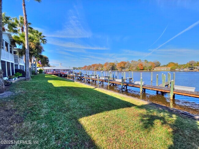 Building Photo - 3434 Blanding Blvd