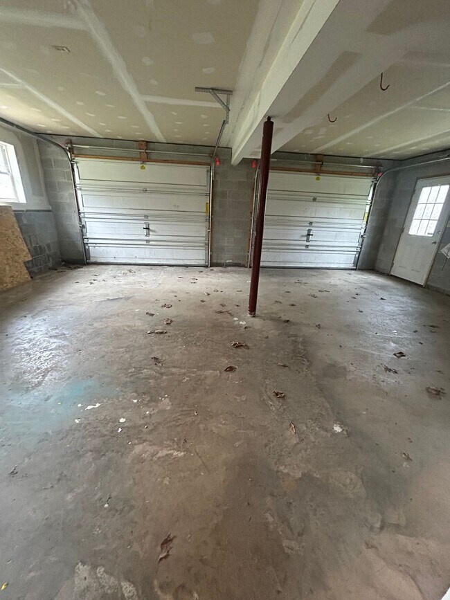 Building Photo - 103 Grandview Rd