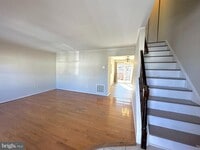 Building Photo - 402 Carousel Ct
