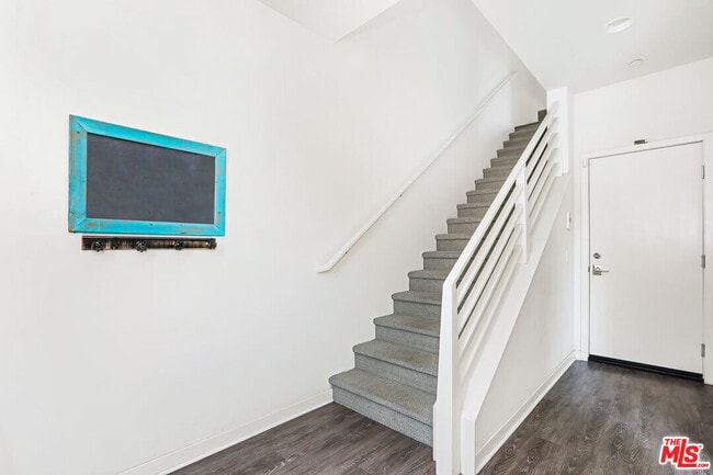 Building Photo - 3901 N Eagle Rock Blvd